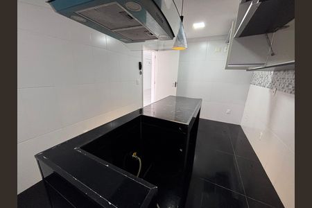 Casa de condomínio para alugar com 329m², 4 quartos e 3 vagas Casa de condomínio para alugar com 329m², 4 quartos e 3 vagasCozinha