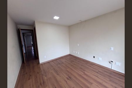 Casa de condomínio para alugar com 329m², 4 quartos e 3 vagas Casa de condomínio para alugar com 329m², 4 quartos e 3 vagasQuarto 4