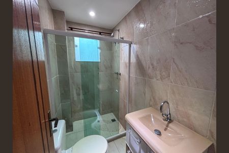 Casa de condomínio para alugar com 329m², 4 quartos e 3 vagas Casa de condomínio para alugar com 329m², 4 quartos e 3 vagasBanheiro do Quarto 3