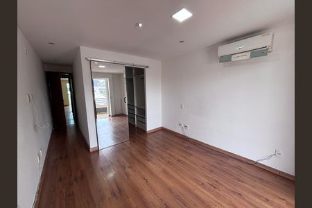 Casa de condomínio para alugar com 329m², 4 quartos e 3 vagas Casa de condomínio para alugar com 329m², 4 quartos e 3 vagasQuarto 2