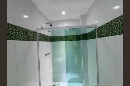 Casa de condomínio para alugar com 329m², 4 quartos e 3 vagas Casa de condomínio para alugar com 329m², 4 quartos e 3 vagasBanheiro do Quarto 4