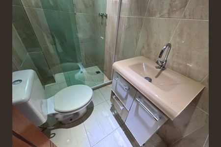 Casa de condomínio para alugar com 329m², 4 quartos e 3 vagas Casa de condomínio para alugar com 329m², 4 quartos e 3 vagasBanheiro do Quarto 3