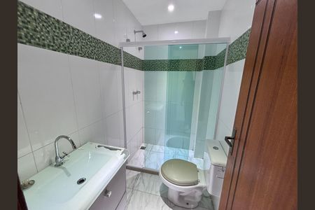 Casa de condomínio para alugar com 329m², 4 quartos e 3 vagas Casa de condomínio para alugar com 329m², 4 quartos e 3 vagasBanheiro do Quarto 4