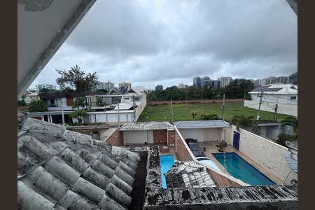 Casa de condomínio para alugar com 329m², 4 quartos e 3 vagas Casa de condomínio para alugar com 329m², 4 quartos e 3 vagasSótão