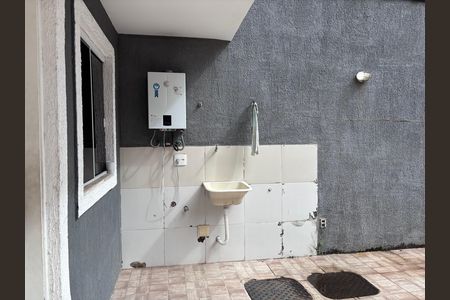 Casa de condomínio para alugar com 329m², 4 quartos e 3 vagas Casa de condomínio para alugar com 329m², 4 quartos e 3 vagasÁrea de Serviço