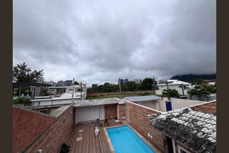 Casa de condomínio para alugar com 329m², 4 quartos e 3 vagas Casa de condomínio para alugar com 329m², 4 quartos e 3 vagasVaranda do quarto 2