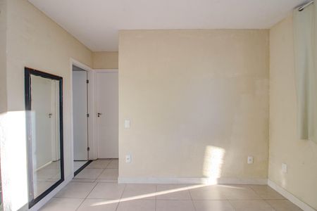 Sala de apartamento para alugar com 2 quartos, 44m² em Morro Santana, Porto Alegre