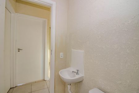 Apartamento para alugar com 44m², 2 quartos e 1 vaga Apartamento para alugar com 44m², 2 quartos e 1 vagaBanheiro