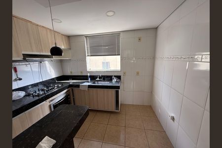 Apartamento para alugar com 3 quartos, 100m² em Celvia, Vespasiano