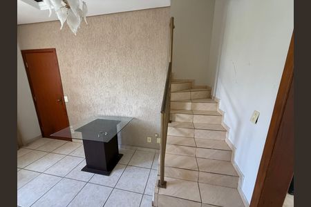 Apartamento para alugar com 3 quartos, 100m² em Celvia, Vespasiano