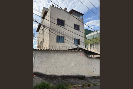 Apartamento para alugar com 3 quartos, 100m² em Celvia, Vespasiano
