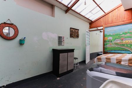 Casa à venda com 240m², 3 quartos e 1 vagaÁrea de serviço