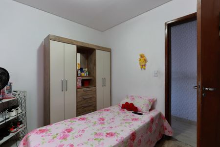 Casa à venda com 240m², 3 quartos e 1 vagaQuarto 2