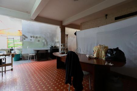 Casa à venda com 240m², 3 quartos e 1 vagaSalão