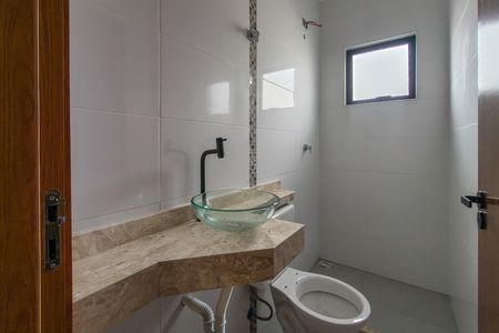 Casa de condomínio para alugar com 65m², 2 quartos e 1 vaga Casa de condomínio para alugar com 65m², 2 quartos e 1 vagaBanheiro