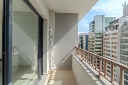 Apartamento à venda com 23m², 1 quarto e sem vaga Apartamento à venda com 23m², 1 quarto e sem vagaSacada