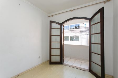 Casa à venda com 200m², 3 quartos e 2 vagasQuarto 2
