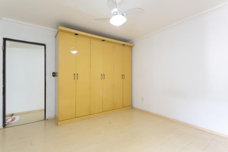Casa à venda com 200m², 3 quartos e 2 vagasQuarto 1 