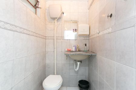 Casa à venda com 200m², 3 quartos e 2 vagasBanheiro 2