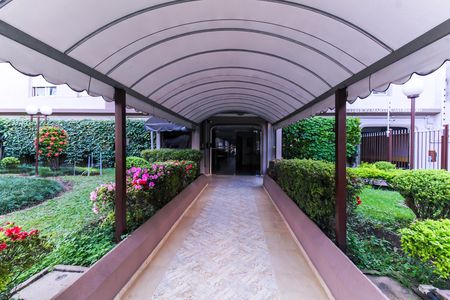 Apartamento à venda com 39m², 1 quarto e sem vaga Apartamento à venda com 39m², 1 quarto e sem vagaEntrada