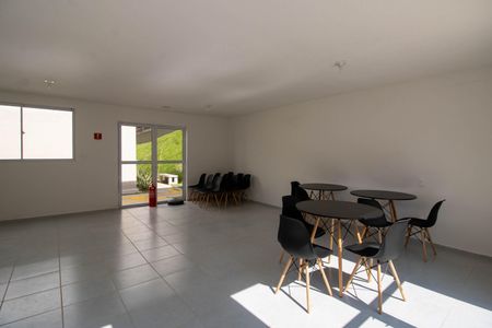 Apartamento para alugar com 33m², 2 quartos e sem vaga Apartamento para alugar com 33m², 2 quartos e sem vagaSalão de Festas