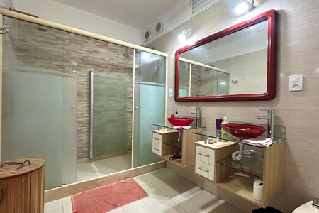 Apartamento à venda com 200m², 4 quartos e 1 vaga