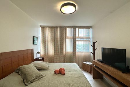 Apartamento à venda com 200m², 4 quartos e 1 vaga