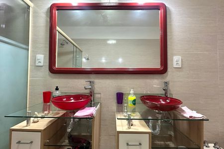 Apartamento à venda com 200m², 4 quartos e 1 vaga