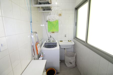 Apartamento para alugar com 78m², 3 quartos e 1 vagaÁrea de Serviço