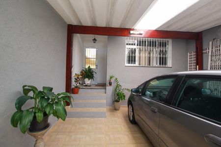 Garagem de casa à venda com 2 quartos, 145m² em Parque Oratório, Santo André