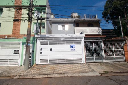 Fachada de casa à venda com 2 quartos, 145m² em Parque Oratório, Santo André