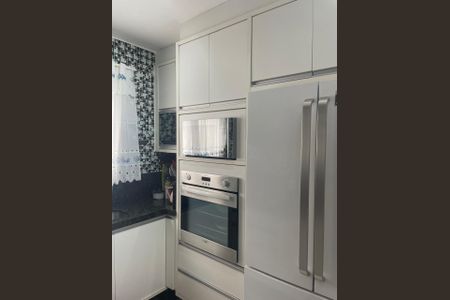 Cozinha de apartamento para alugar com 2 quartos, 70m² em Vila Vilma, Santo André
