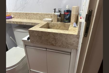Apartamento para alugar com 70m², 2 quartos e 1 vaga Apartamento para alugar com 70m², 2 quartos e 1 vagaBanheiro