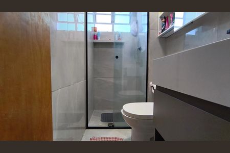Apartamento à venda com 50m², 2 quartos e sem vaga Apartamento à venda com 50m², 2 quartos e sem vagaBanheiro