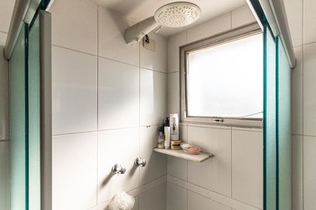 Apartamento à venda com 93m², 3 quartos e 1 vaga Apartamento à venda com 93m², 3 quartos e 1 vagaBanheiro Social
