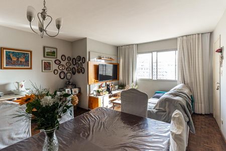 Apartamento à venda com 93m², 3 quartos e 1 vaga Apartamento à venda com 93m², 3 quartos e 1 vagaSala