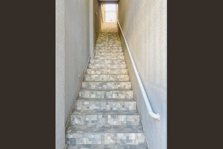 Studio para alugar com 25m², 1 quarto e sem vaga Studio para alugar com 25m², 1 quarto e sem vagaEntrada