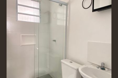 Studio para alugar com 40m², 2 quartos e sem vaga Studio para alugar com 40m², 2 quartos e sem vagaBanheiro