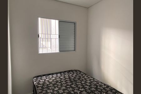 Quarto de kitnet/studio para alugar com 2 quartos, 40m² em Km 18, Osasco