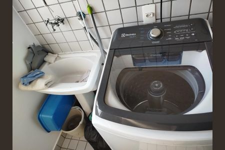 Apartamento à venda com 64m², 3 quartos e 1 vaga Apartamento à venda com 64m², 3 quartos e 1 vagaÁrea de Serviço