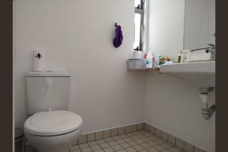 Apartamento à venda com 64m², 3 quartos e 1 vaga Apartamento à venda com 64m², 3 quartos e 1 vagaBanheiro