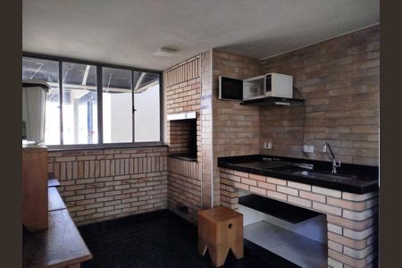 Apartamento à venda com 64m², 3 quartos e 1 vaga Apartamento à venda com 64m², 3 quartos e 1 vagaChurrasqueira