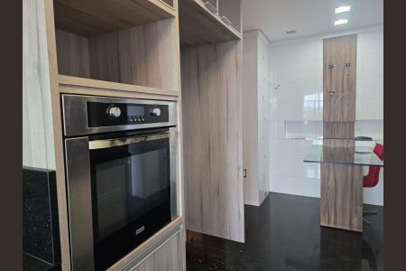 Apartamento à venda com 194m², 3 quartos e 3 vagas Apartamento à venda com 194m², 3 quartos e 3 vagasCozinha