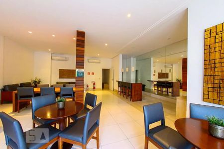 Apartamento à venda com 194m², 3 quartos e 3 vagas Apartamento à venda com 194m², 3 quartos e 3 vagasEspaço Gourmet