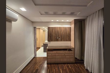 Apartamento à venda com 194m², 3 quartos e 3 vagas Apartamento à venda com 194m², 3 quartos e 3 vagasSuíte 01