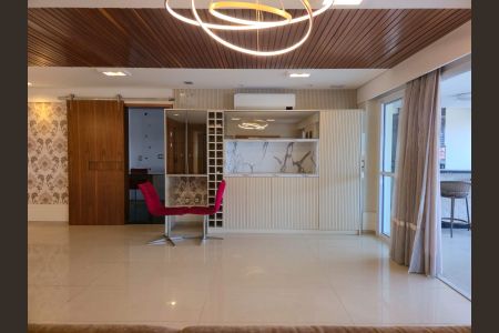 Sala  de apartamento para alugar com 3 quartos, 194m² em Parque Renato Maia, Guarulhos