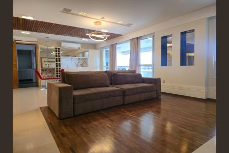 Apartamento à venda com 194m², 3 quartos e 3 vagas Apartamento à venda com 194m², 3 quartos e 3 vagasSala
