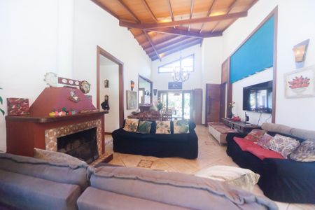 Casa de condomínio à venda com 350m², 4 quartos e 4 vagas Casa de condomínio à venda com 350m², 4 quartos e 4 vagassala