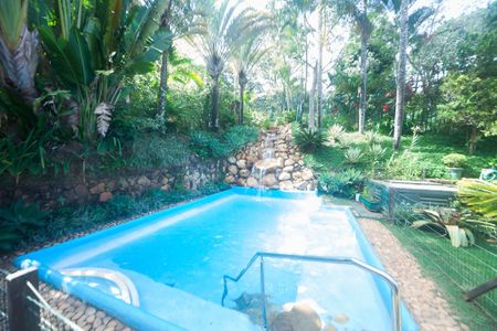 Casa de condomínio à venda com 350m², 4 quartos e 4 vagas Casa de condomínio à venda com 350m², 4 quartos e 4 vagasJardim - piscina