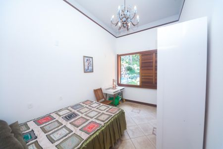 Casa de condomínio à venda com 350m², 4 quartos e 4 vagas Casa de condomínio à venda com 350m², 4 quartos e 4 vagasquarto 1